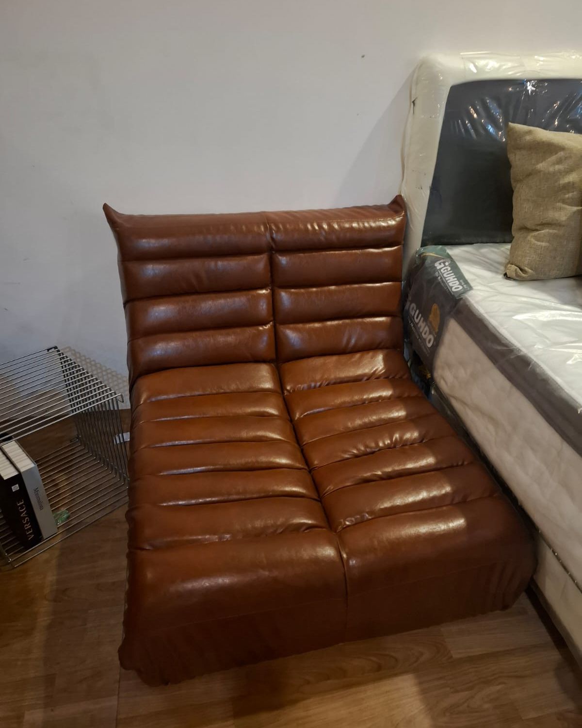 Sofa Luxury 1 Seater Lesehan